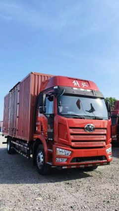 FAW Jiefang J6L 300 hp 4X2 6.8 m - фото 4
