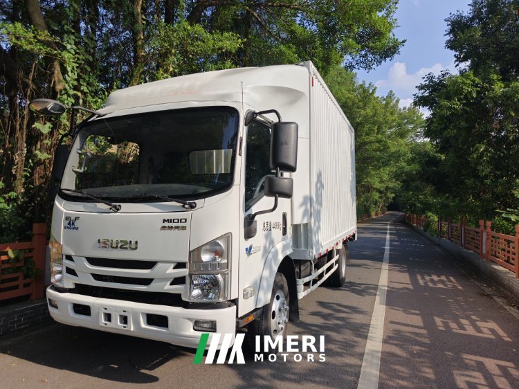 Qingling Isuzu M100 120 hp 4X2 4.13 m - грузовик из Китая