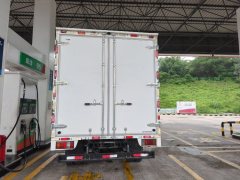 Qingling Isuzu M100 120 hp 4X2 4.13 m - фото 5