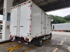 Qingling Isuzu M100 120 hp 4X2 4.13 m - фото 6