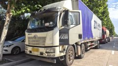 FAW Jiefang J6P 320 hp 6X2 9.65 m - фото 1
