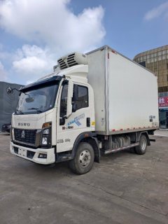 SINOTRUK HOWO Light Duty Truck Commander 160 hp 4X2 4 m - фото 1