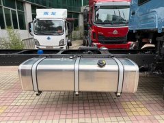 Dongfeng Liuzhou Chenglong H5V 300 hp 4X2 - фото 7