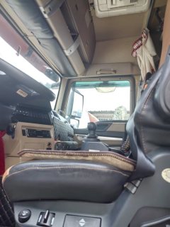 Sinotruk HOWO TX7 290 hp 4X2 9.6 m - фото 9