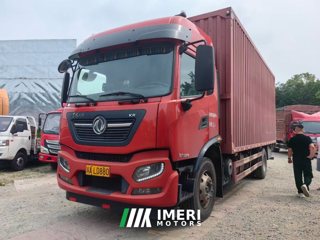 Dongfeng Tianjin KR 220 hp 4X2 6.8 m - грузовик из Китая