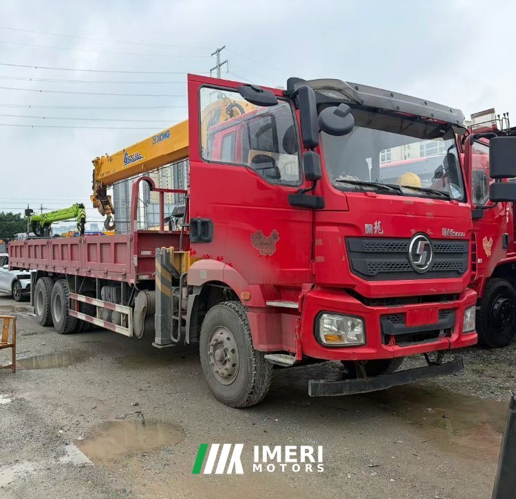 Shacman Delong New M3000 270 hp 8X2 8.5 m - грузовик из Китая