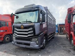 Sinotruk HOWO Max 330 hp 4X2 6.75 m - фото 1