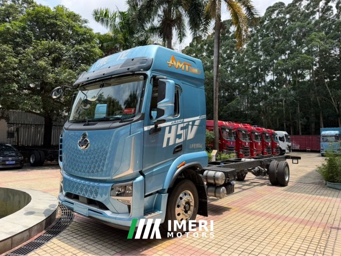 2025 Dongfeng Liuzhou Chenglong H5V 350 hp 4X2 9.7 m
