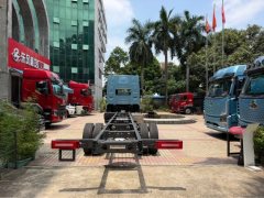 Dongfeng Liuzhou Chenglong H5V 350 hp 4X2 9.7 m - фото 7