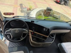 Dongfeng Liuzhou Chenglong H5V 350 hp 4X2 9.7 m - фото 8