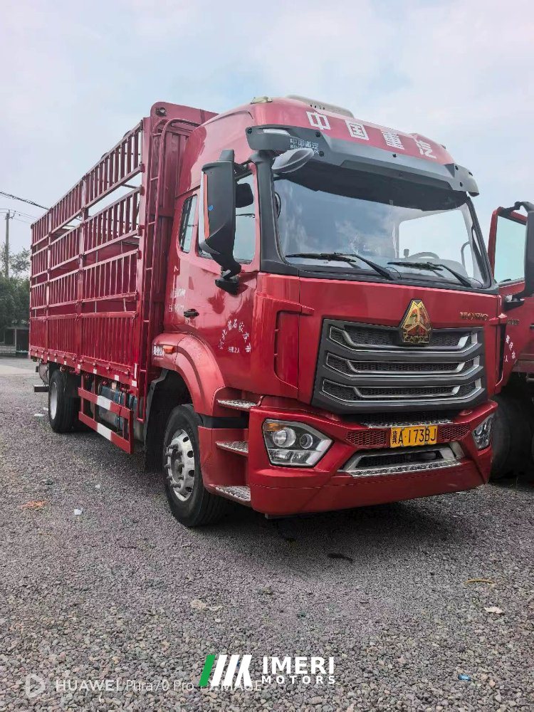 2022 Sinotruk HOWO TS5 270 hp 4X2 6.7 m