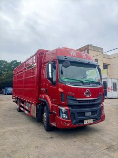 Dongfeng Liuzhou Chenglong H5 270 hp 4X2 6.8 m - фото 3