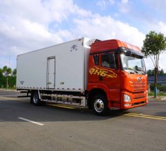 FAW Jiefang JH6 380 hp 4X2 7.8 m - фото 3