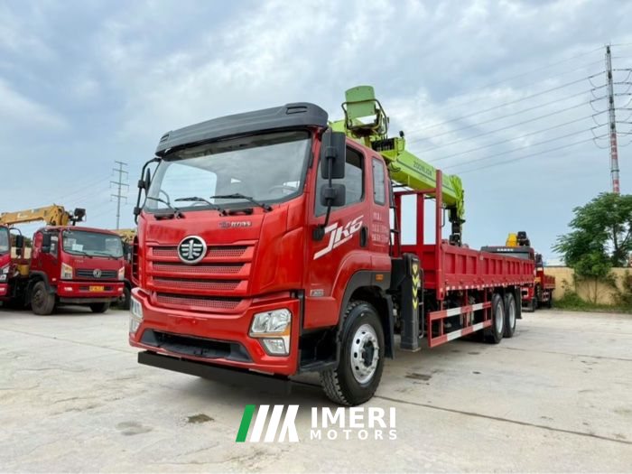 2026 FAW Jiefang J6M 300 hp 6X4 8.5 m