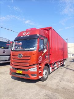 FAW Jiefang J6L 260 hp 4X2 9.8 m - фото 4