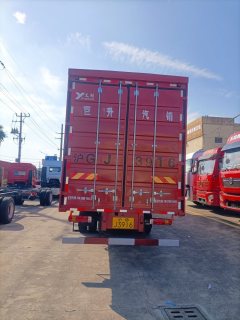 FAW Jiefang J6L 260 hp 4X2 9.8 m - фото 7