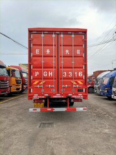 Sinotruk HOWO TX7 290 hp 4X2 9.6 m - фото 7