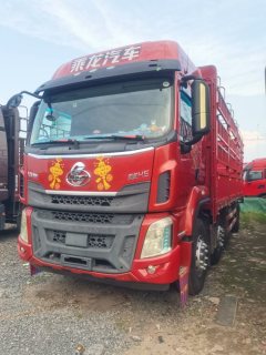 Dongfeng Liuzhou Chenglong H5 290 hp 6X2 7.8 m - фото 1