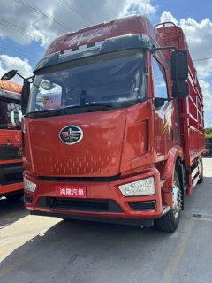 FAW Jiefang J6L 240 hp 4X2 - фото 1