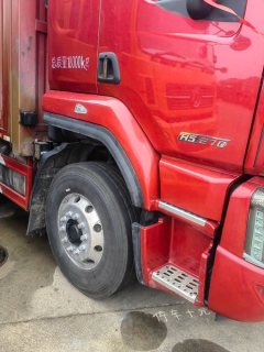 Dongfeng Liuzhou Chenglong H5 270 hp 4X2 9.8 m - фото 3