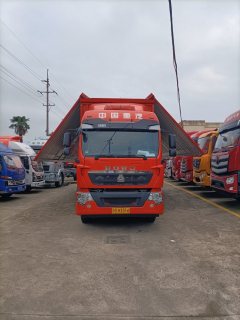 Sinotruk HOWO TX7 290 hp 4X2 9.6 m - фото 2