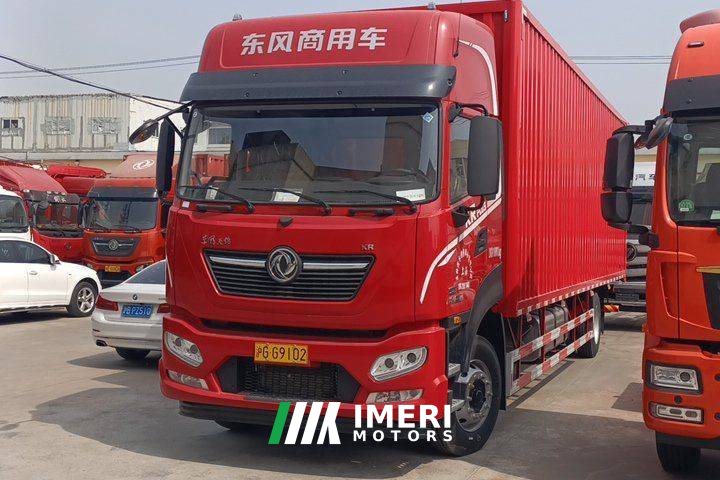 Dongfeng Tianjin KR 300 hp 4X2 9.8 m - грузовик из Китая