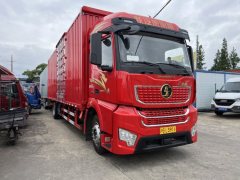 Shacman 280 hp 4X2 9.8 m - фото 2