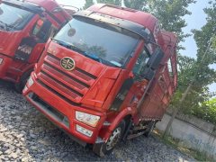 FAW Jiefang J6L 260 hp 4X2 6.75 m - фото 1