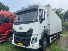 Dongfeng Liuzhou Chenglong H5 240 hp 4X2 9.7 m - фото 1