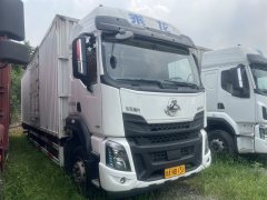 Dongfeng Liuzhou Chenglong H5 240 hp 4X2 9.7 m - фото 2