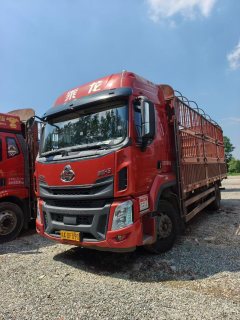 Dongfeng Liuzhou Chenglong H5 240 hp 4X2 6.8 m - фото 1