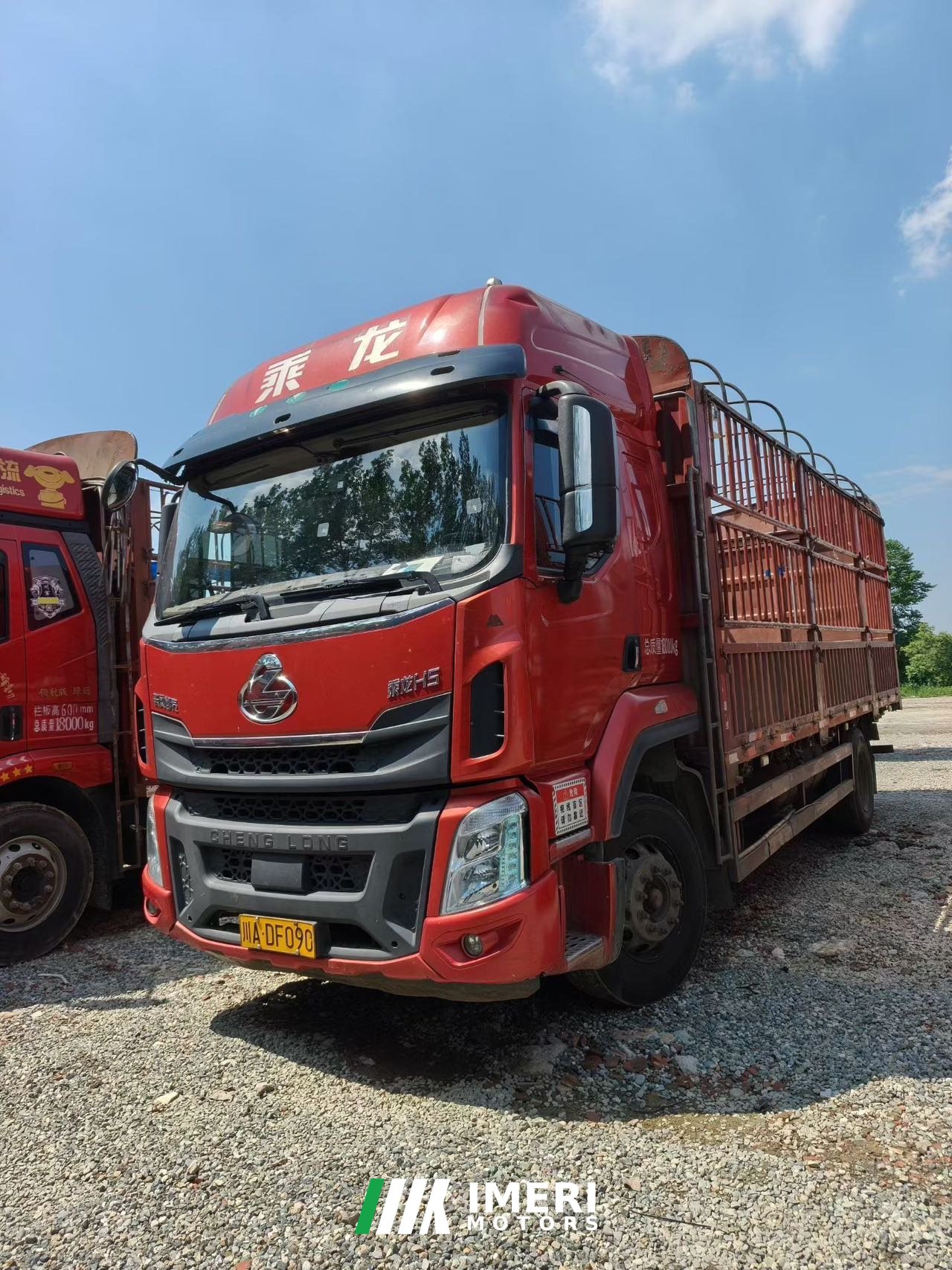 2020 Dongfeng Liuzhou Chenglong H5 240 hp 4X2 6.8 m