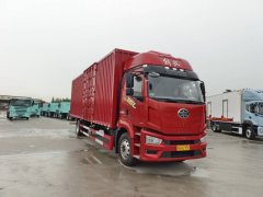 FAW Jiefang J6L 260 hp 4X2 9.7 m - фото 2