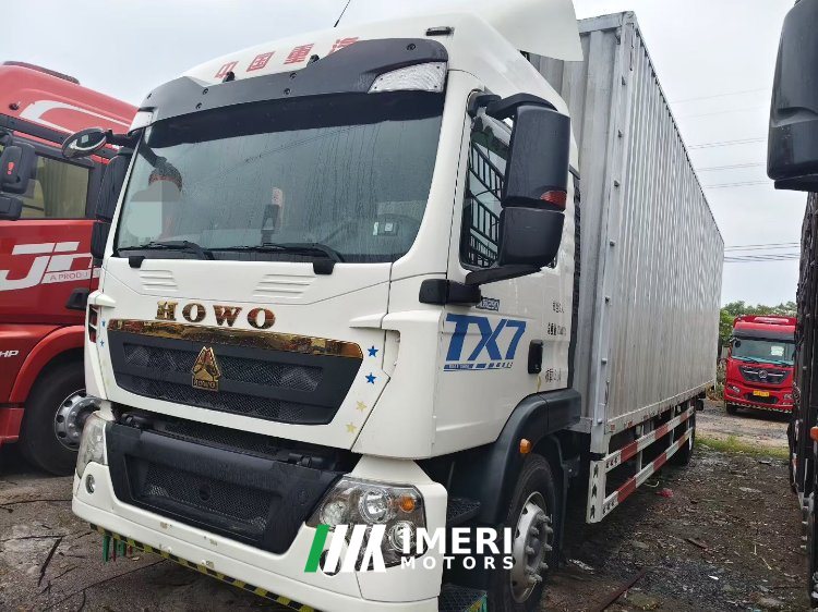 Sinotruk HOWO TX7 290 hp 4X2 9.6 m - грузовик из Китая