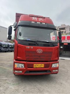 FAW Jiefang J6L 220 hp 4X2 9.7 m - фото 2
