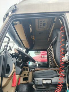 Sinotruk Hohan J5G 280 hp 4X2 9.7 m - фото 4