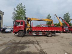 Dongfeng 200 hp 6X2 5.6 m - фото 4