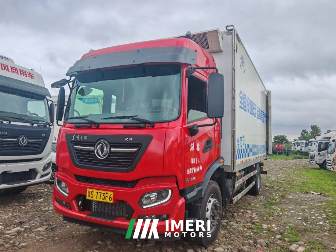 Dongfeng Tianjin 260 hp 6X2 6.8 m - грузовик из Китая