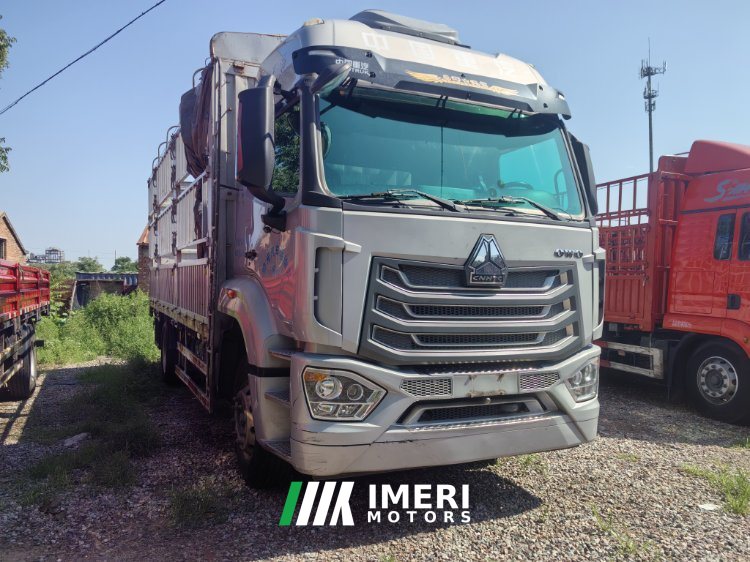 Sinotruk HOWO TS5 270 hp 4X2 6.75 m - грузовик из Китая