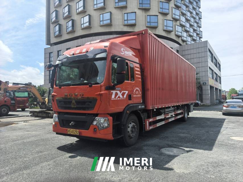 2023 Sinotruk HOWO TX7 270 hp 4X2 9.6 m