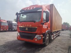 Sinotruk HOWO TX7 270 hp 4X2 9.6 m - фото 1