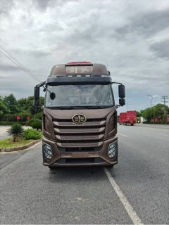 FAW Jiefang J6G 280 hp 4X2 6.75 m - фото 5