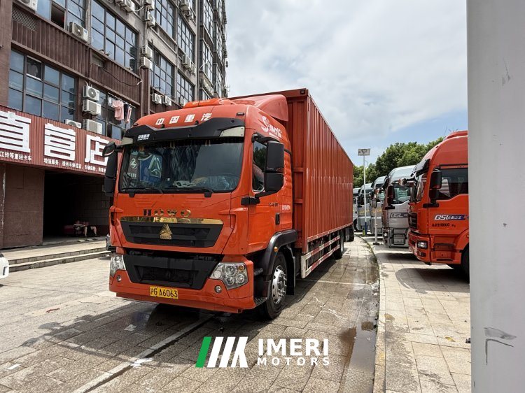 2023 Sinotruk HOWO TX7 290 hp 4X2 9.52 m