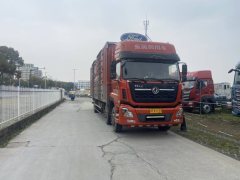 Dongfeng Tianlong 270 hp 6X2 9.6 m - фото 3