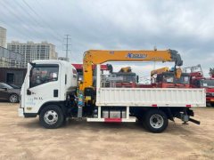 XCMG Sinotruk HOWO light truck 150 hp 4X2 3.4 m - фото 3