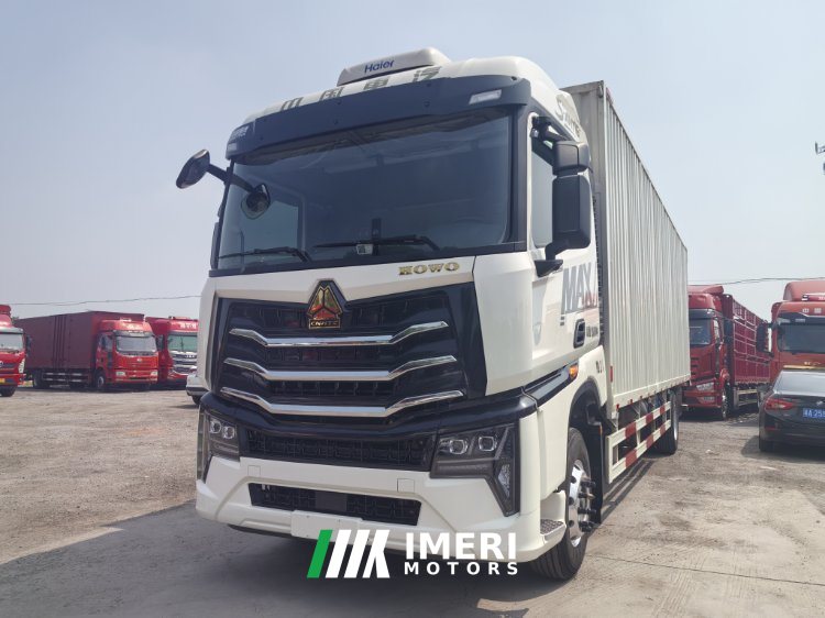 Sinotruk HOWO Max 290 hp 4X2 9.6 m - грузовик из Китая