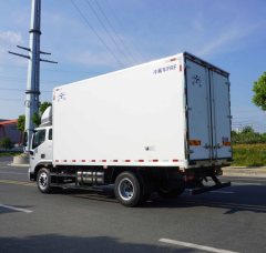 Foton AR 220 hp 4X2 5.1 m - фото 5