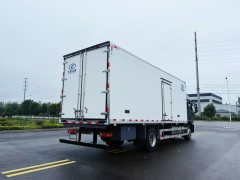 Sinotruk HOWO TX7 330 hp 4X2 7.8 m - фото 4