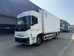 Foton Auman 380 hp 4X2 6.8 m - фото 5