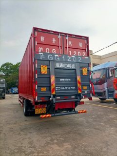 FAW Jiefang J6L 260 hp 4X2 8.2 m - фото 5
